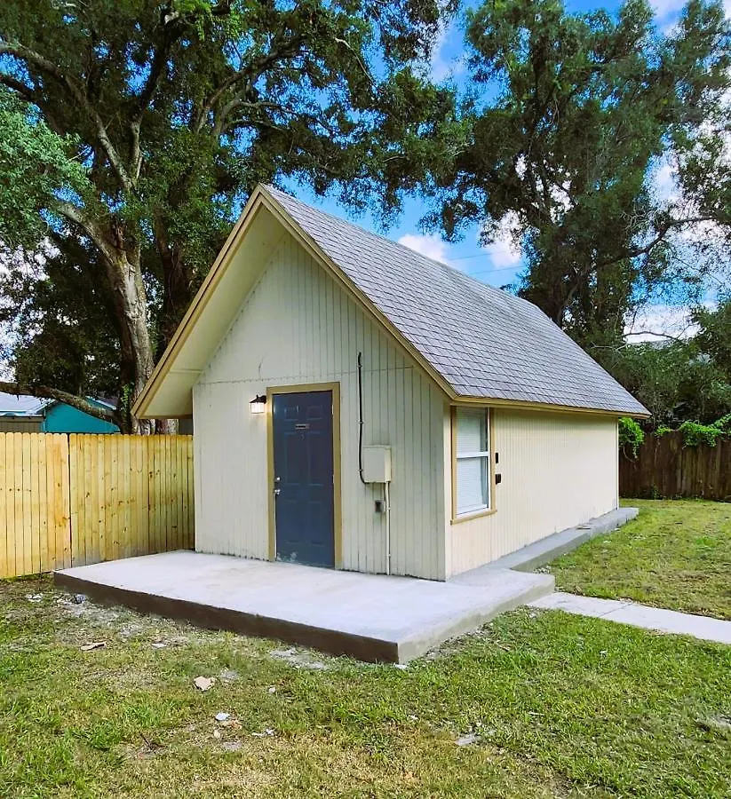 Cozy Cottage Tampa 0*,  United States