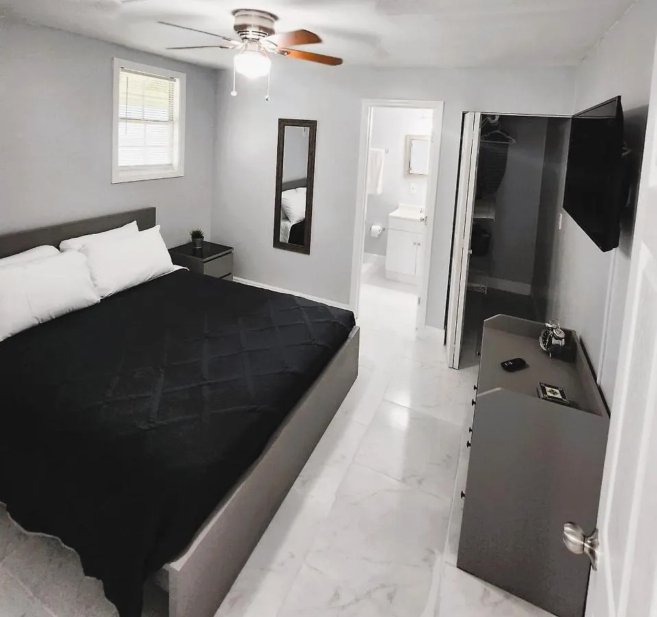 Apartment Cozy Cottage Tampa